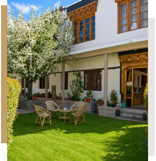 Hotel Mahay Palace